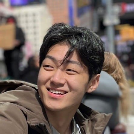 Mino Lee, Founder + Coach